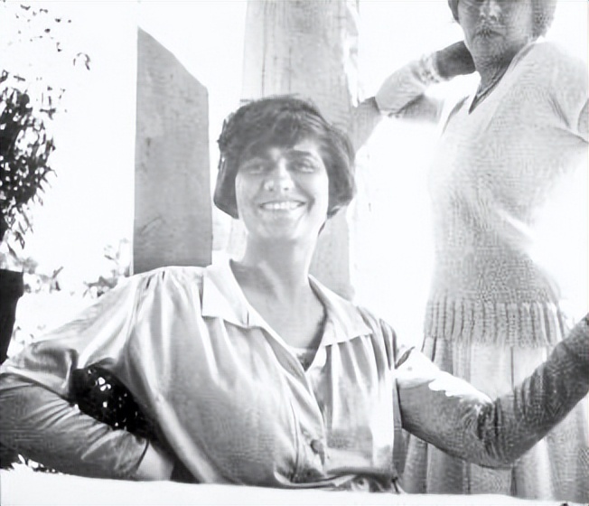 不是吧！？在法国，一「黑」才能遮百丑？