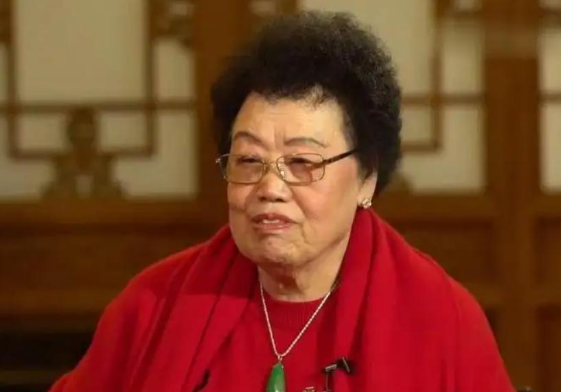 娱乐圈娶了富婆的10位男明星,娶了富婆的10位男星