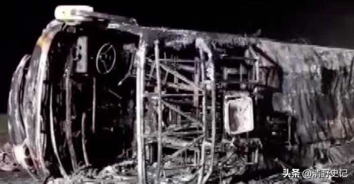 菲律宾4艘船又闯仁爱礁现场直播,菲律宾舰船从仁爱礁上撤走了吗