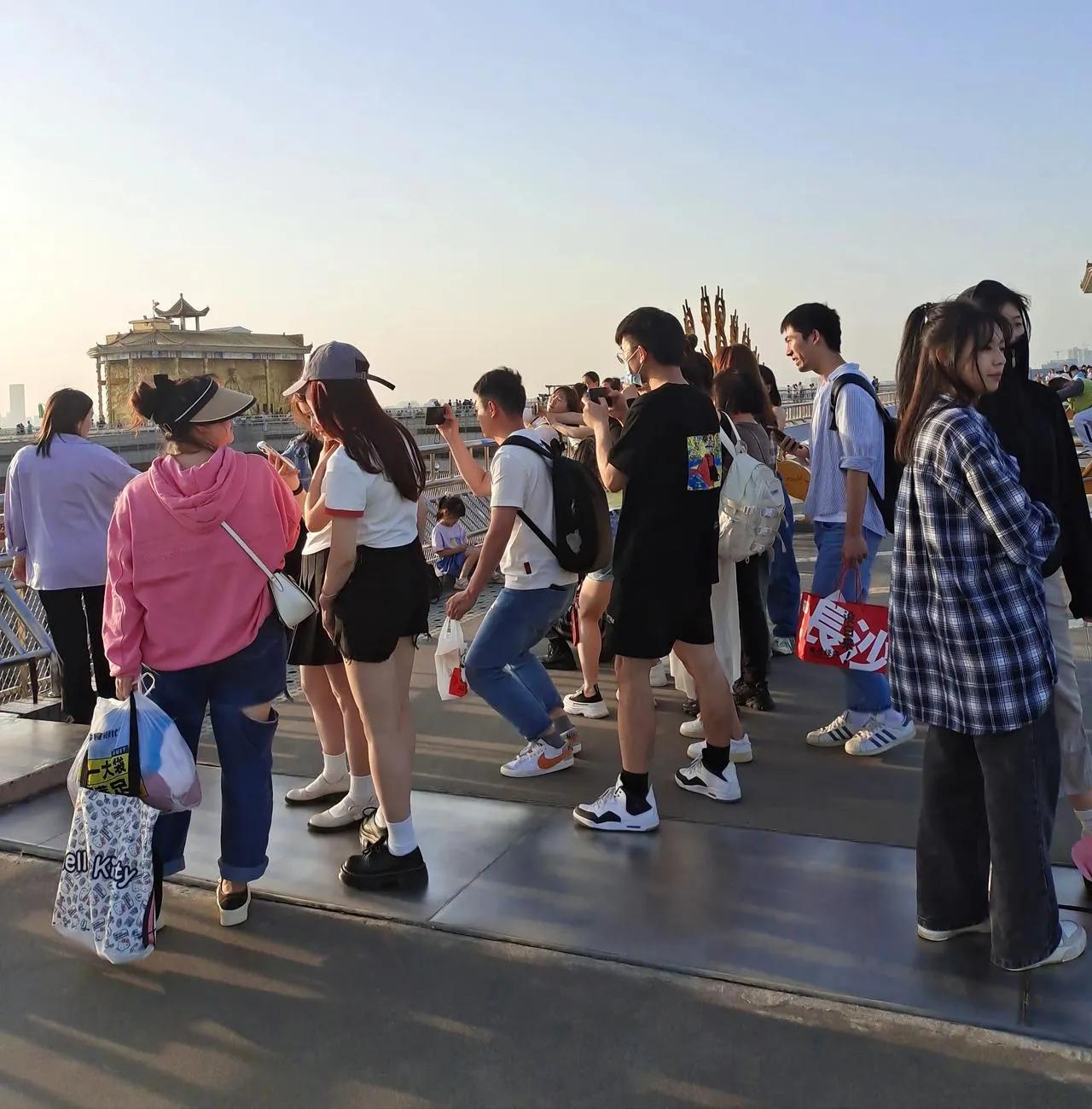 长沙之旅完整版,长沙旅游万家丽