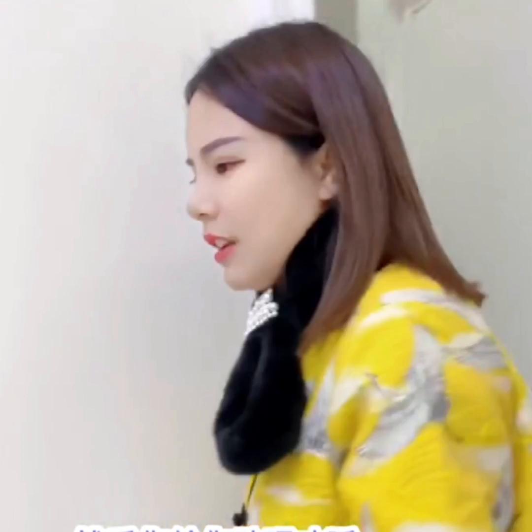 我生气是因为我的努力不被人认可，难道女人就不可以买别墅...