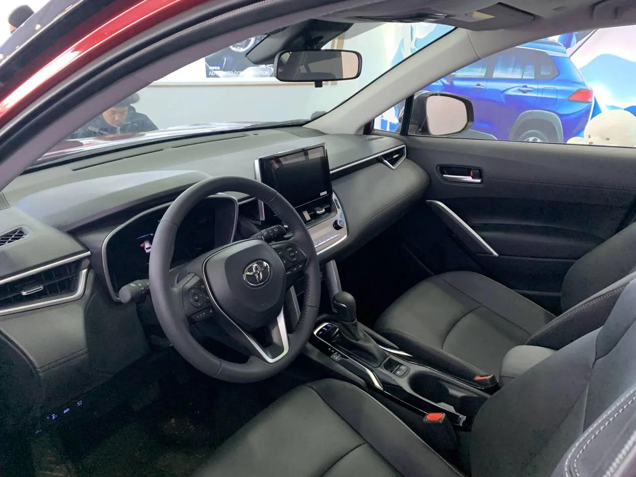 女性新手买什么小轿车,新手女生买个什么汽车合适