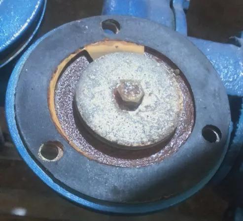 离心式架子泵的内部构造(不包含电机部份,二)