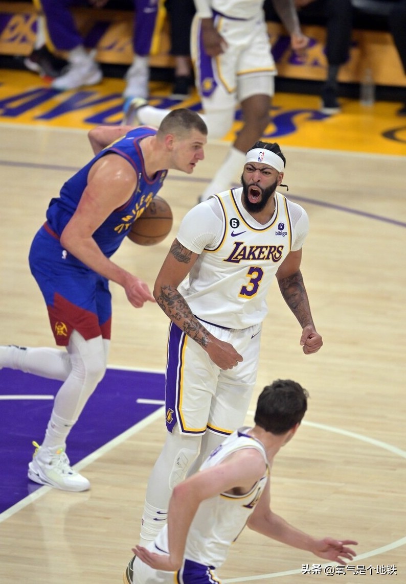 湖人会不会提前续约戴维斯,安东尼戴维斯会和湖人续约吗