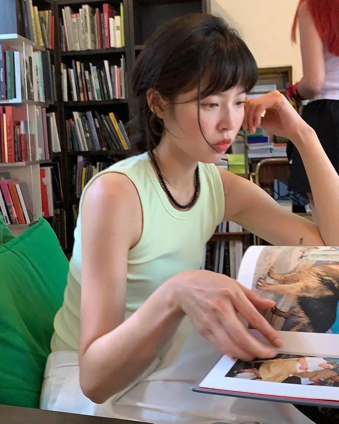 推荐几款好看的鲨鱼夹,鲨鱼夹怎么搭配好看