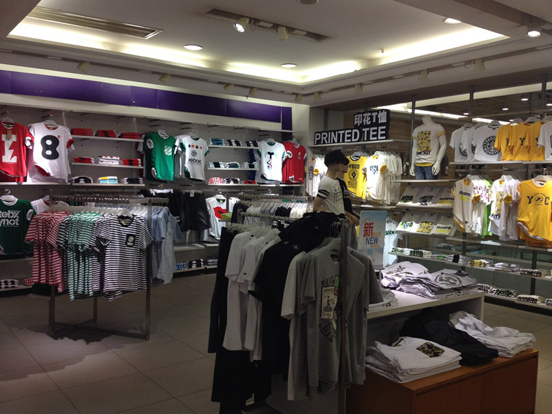 曾经红极一时品牌现在却很少出现,曾经很火却已消失了的服装品牌