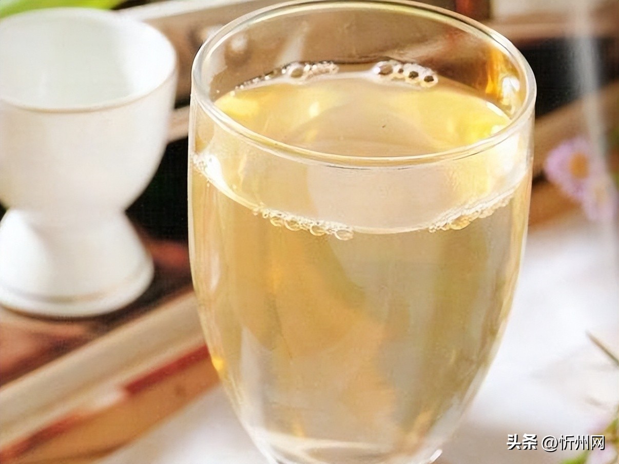 蜂蜜水是晚上喝好还是早上喝好呢,蜂蜜水早上喝好还是晚上睡前喝好