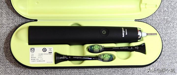 飞利浦和欧乐b电动牙刷哪个干净,欧乐b和飞利浦高端电动牙刷