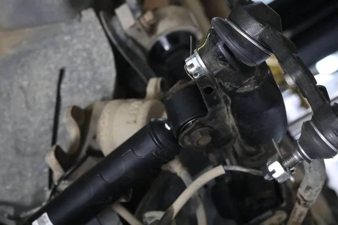 老爷子12代皇冠,12代丰田皇冠翻新改造全过程