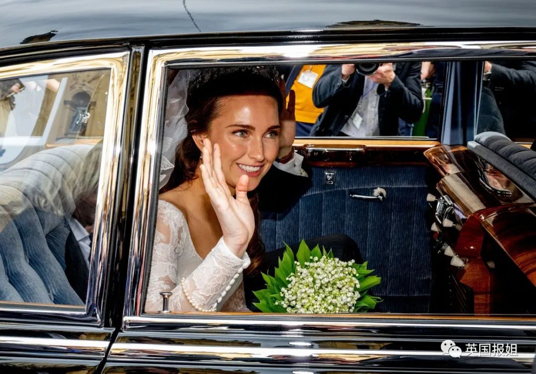威廉凯特大婚,威廉凯特婚礼王室标准照