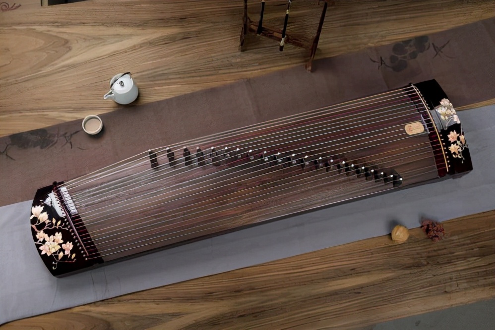 古筝十大品牌推荐敦煌古筝,匠心精工打造上等古琴
