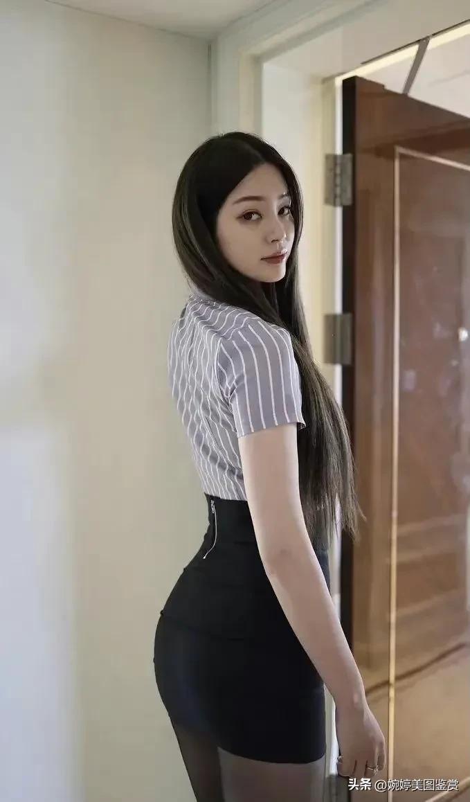 女士职业装套装时尚气质,气质美女职业装写真
