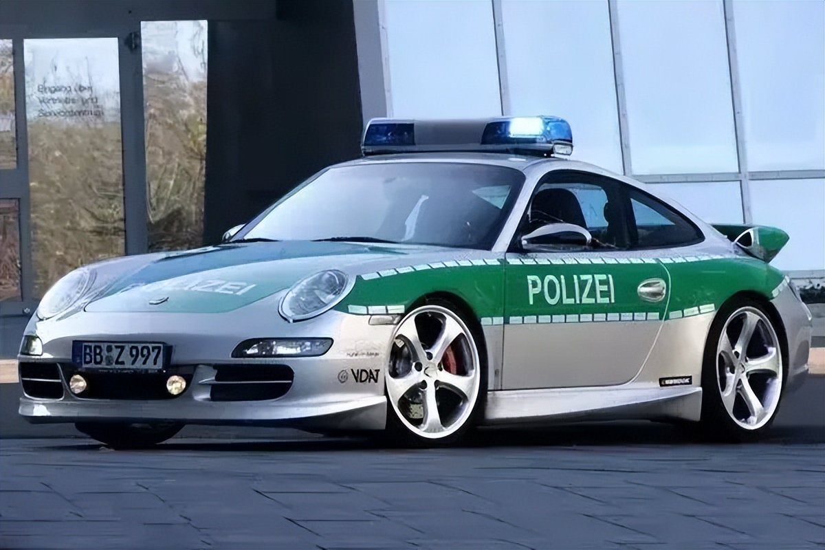 德国警察执法视频,你不知道的德国警察