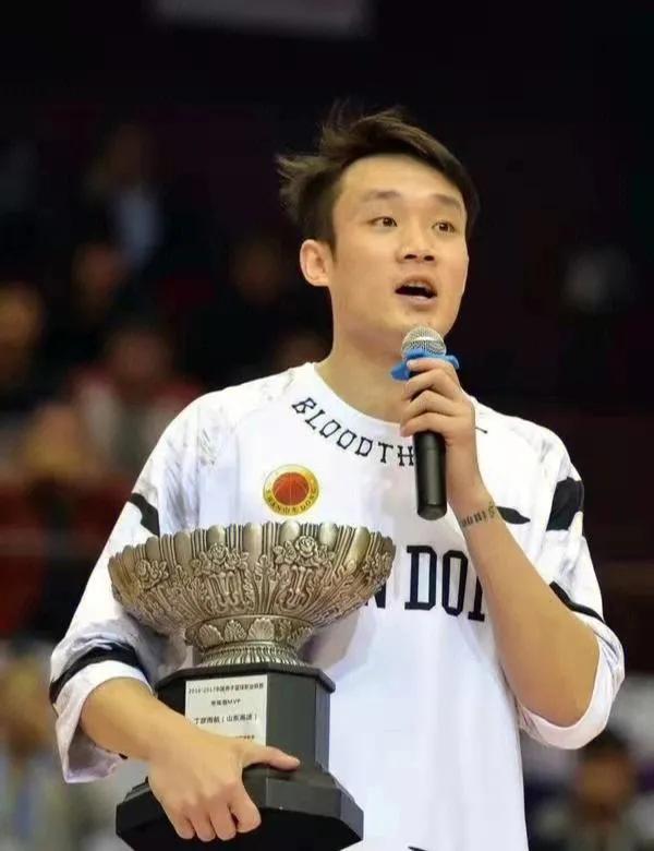 睢冉被罚出场完整版,睢冉与丁彦雨航现在的关系