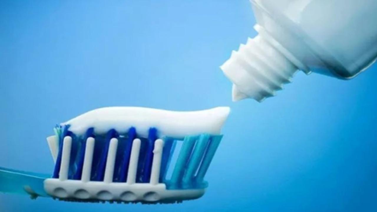 为什么说牙膏是老年斑的克星,牙膏祛老年斑最好的克星