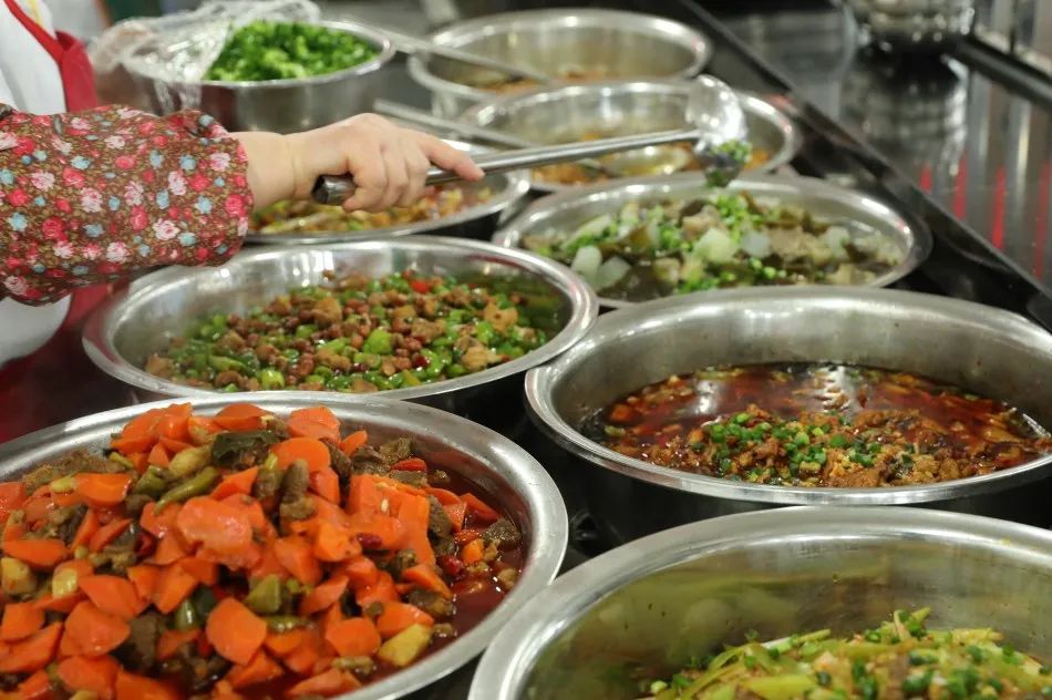 绵阳南实中学实验学校和南山双语,绵阳南山中学实验学校