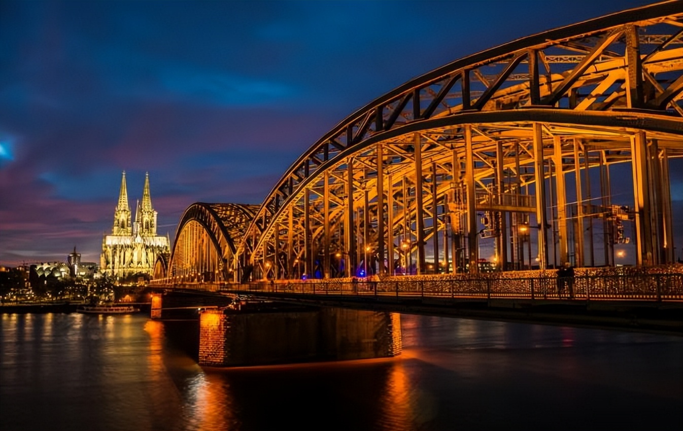 英国曼彻斯特大学难毕业吗,英国本科怎么申请曼彻斯特大学