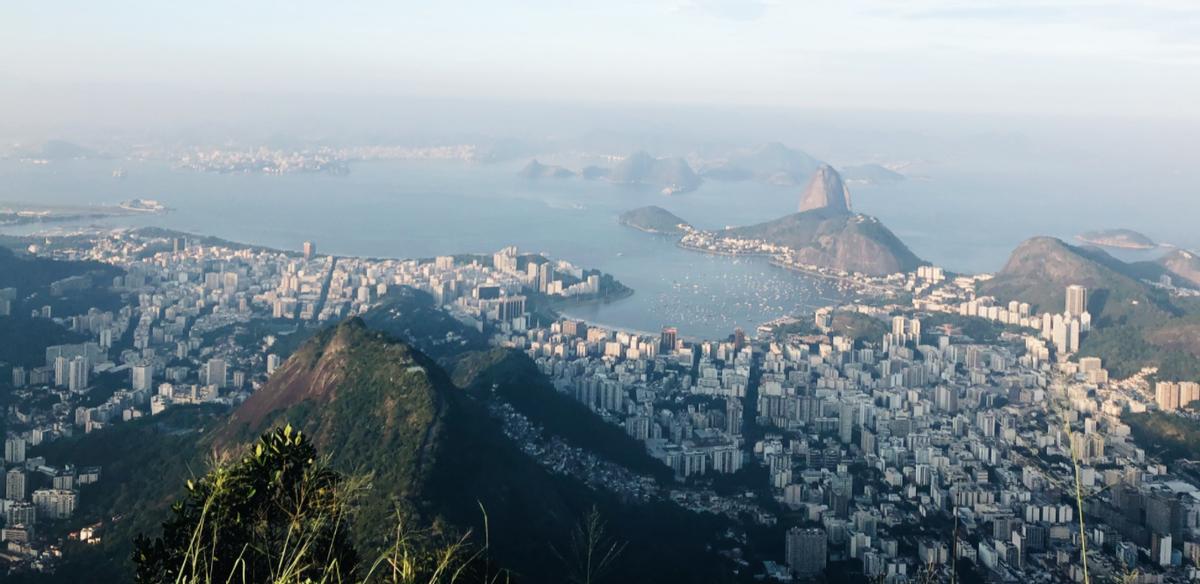 巴西里约热内卢天堂和地狱,里约热内卢为啥是上帝之城