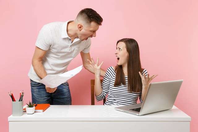 遇到爱骂人的领导怎么应对,碰上一个爱骂人的领导怎么相处