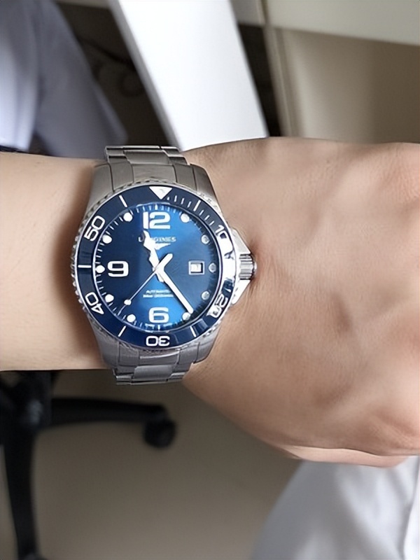 浪琴康卡斯潜水机械表价格,浪琴康卡斯潜水机械表怎么上条