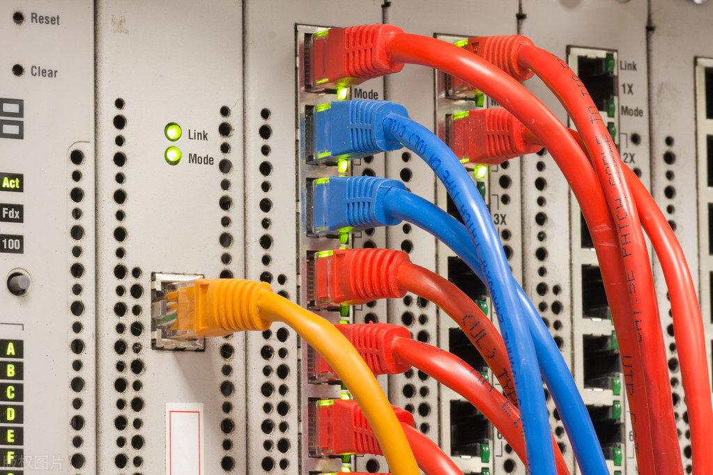 用超五类网线网速还是慢,家里电脑上网卡顿怎么解决