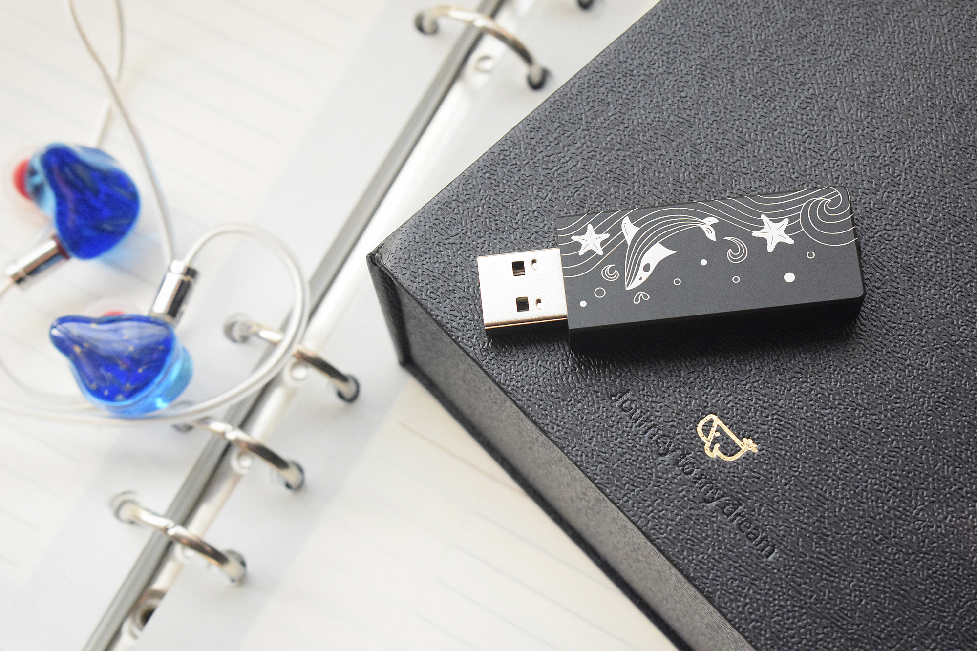 超高性价比的选择，锐可余音“夏至”三件套之CX5电竞声卡体验