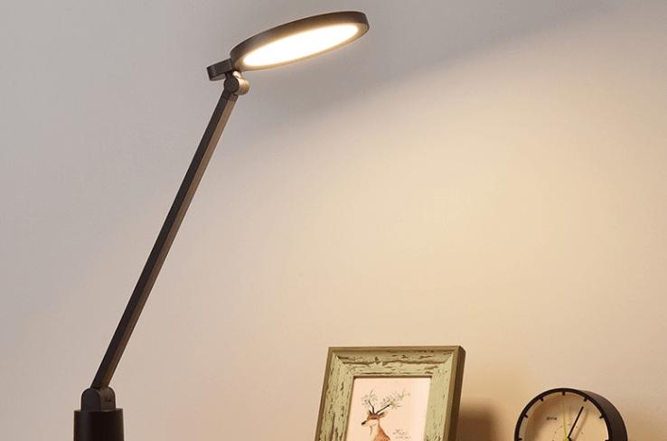 写字台灯什么光源对眼睛好,台灯什么颜色的光对眼睛好