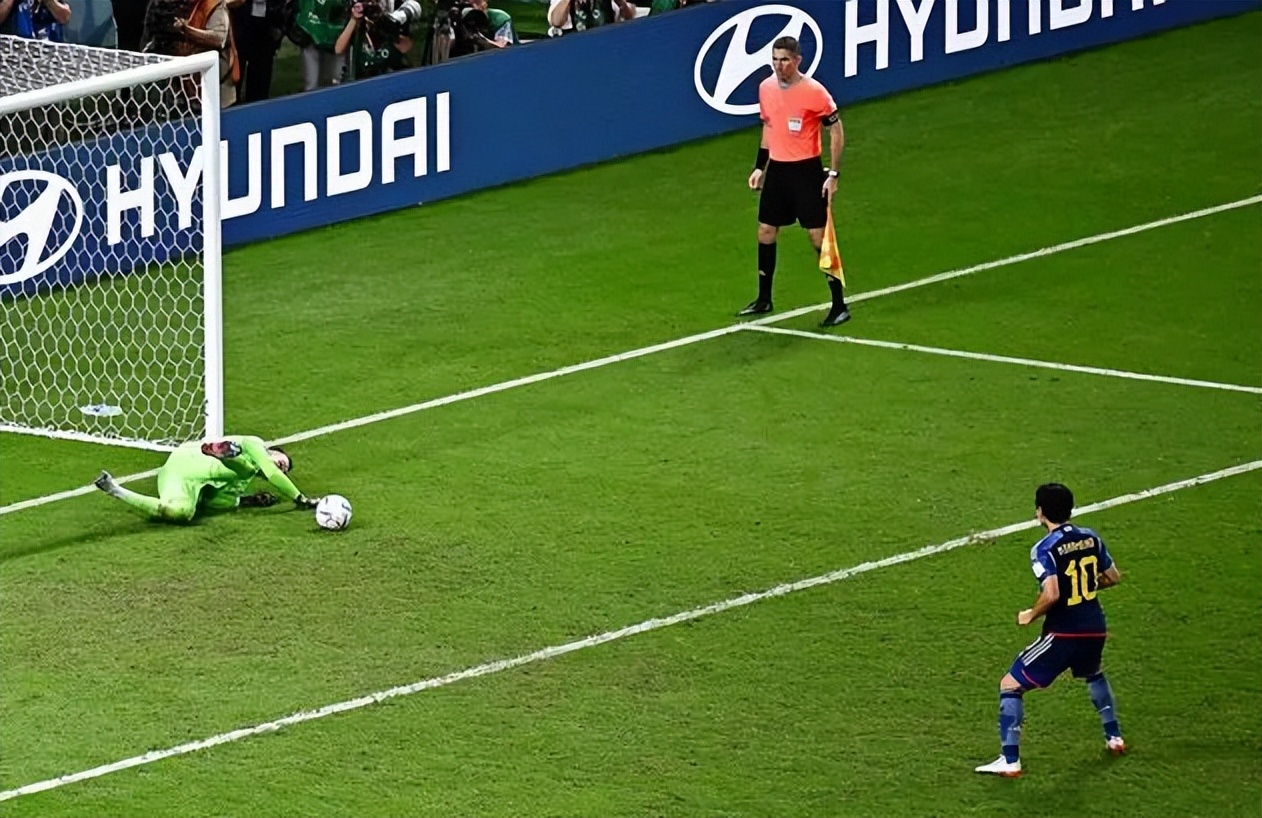 韩国vs日本之后亚洲足球最新排名,日本队与韩国队能出线吗