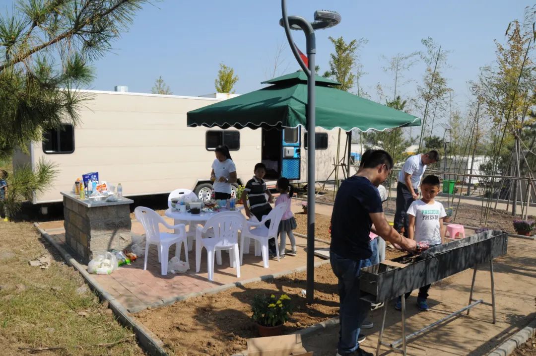 逛吃逛吃歌曲,逛吃逛吃