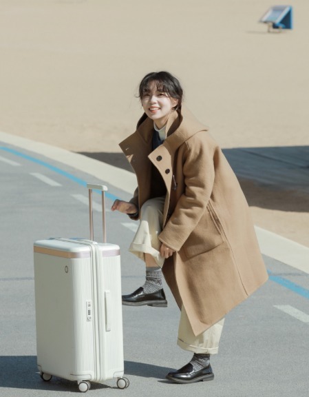 棕色大衣烂大街？学博主这样搭配，158cm也能穿出强大气场