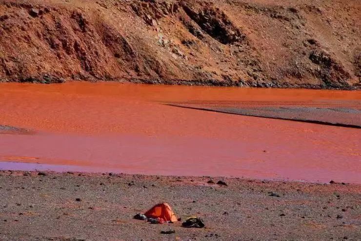 读《北方的空地》：人生才是探险，出世入世，不过一个转身