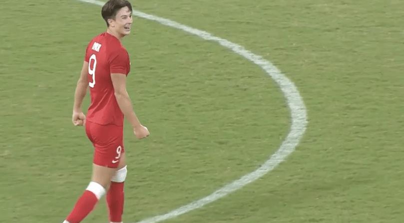 黑色幽默：国家队完败韩国出局“省队”掀翻伊朗进4强全场大狂欢