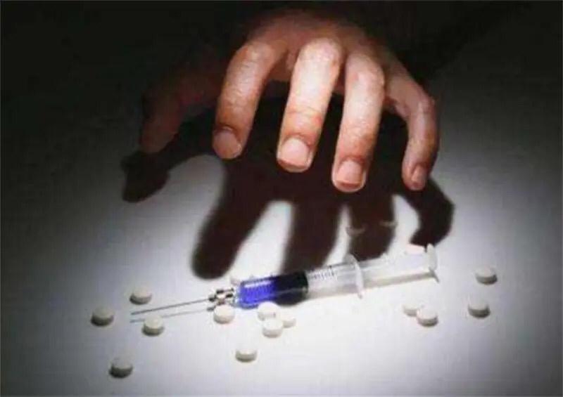 00后女孩挣100万视频,95后女人28天赚3万