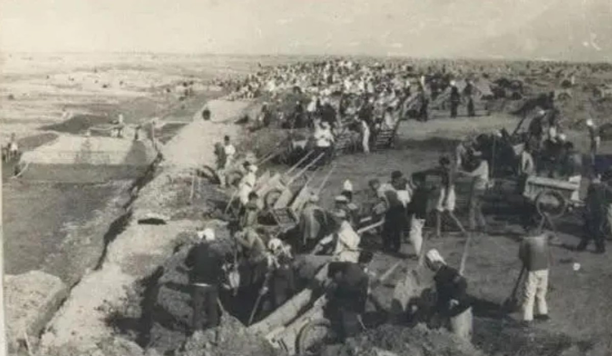 昔日4吨黄金换不来一艘挖泥船，如今中国自研成功，对外只租不卖