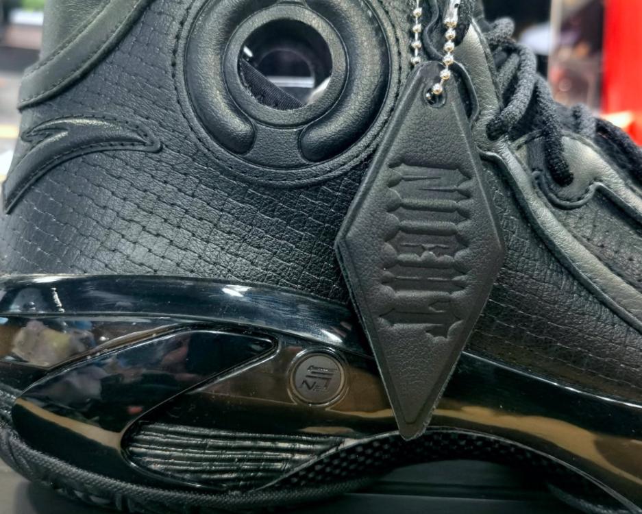 安踏马赫4代新配色和基础款,安踏进击4代鹅黄荧光晨曦红