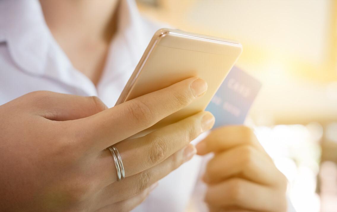 拼多多和淘宝京东上购物哪家划算,为什么拼多多跨境商品比淘宝便宜