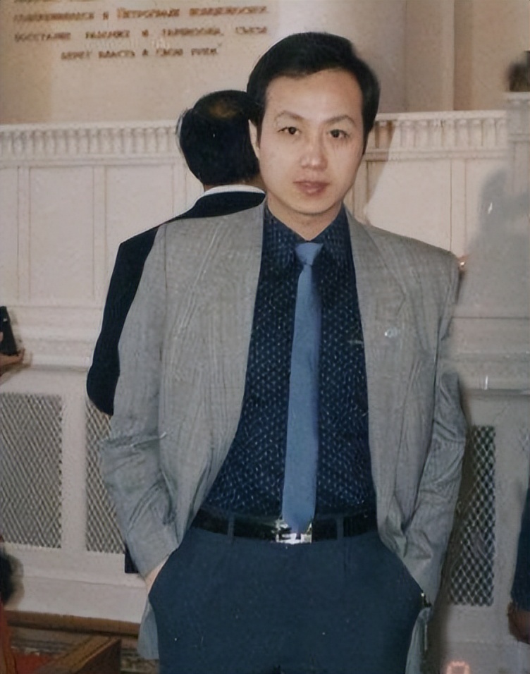 罗京一战封神内容,04年罗京17分钟播报讲的是什么