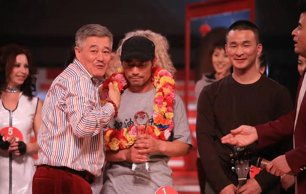 旭日阳刚2017年现状,旭日阳刚对汪峰什么看法