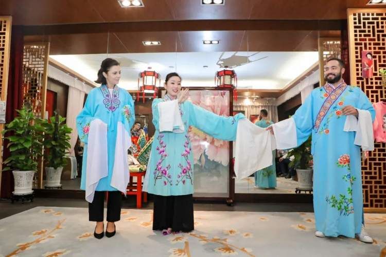 长宁这位兼职教师获得全国“百姓学习之星”荣誉称号！