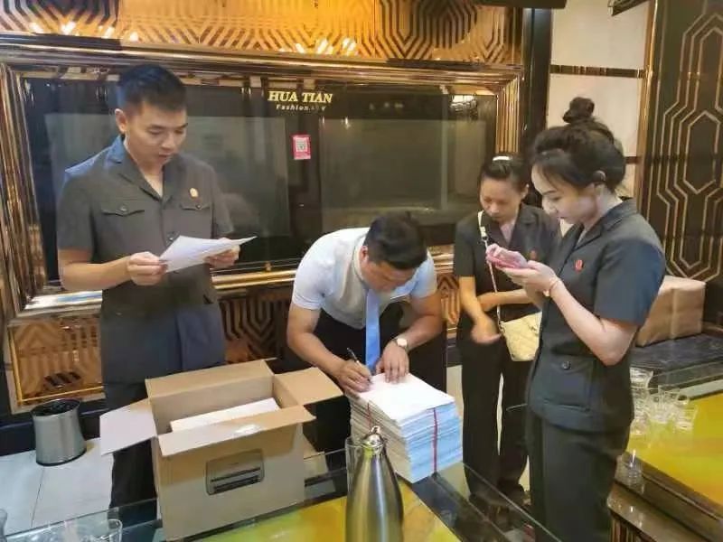 长沙假冒商标民事赔偿诉讼案例,卖假冒侵权品牌被起诉罚款多少