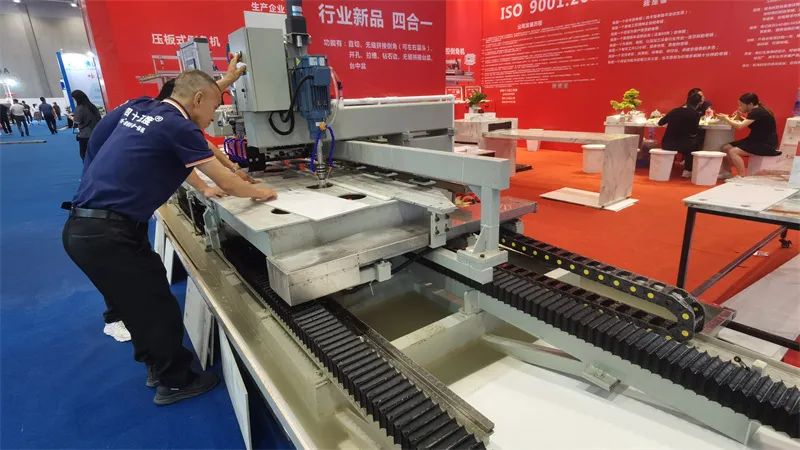 最新低碳智能技术亮相石油装备展,低碳技术与智能制造科技博览会