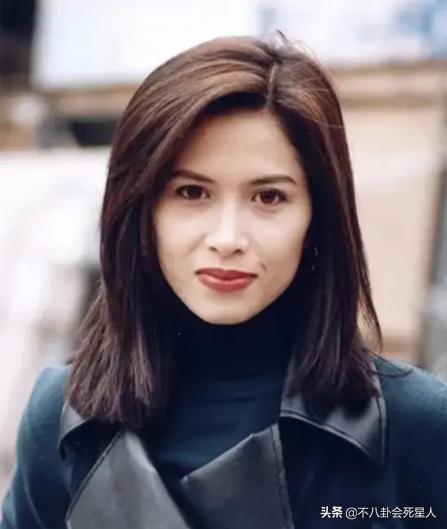 发腮堪比毁容的女星,发腮成大方脸