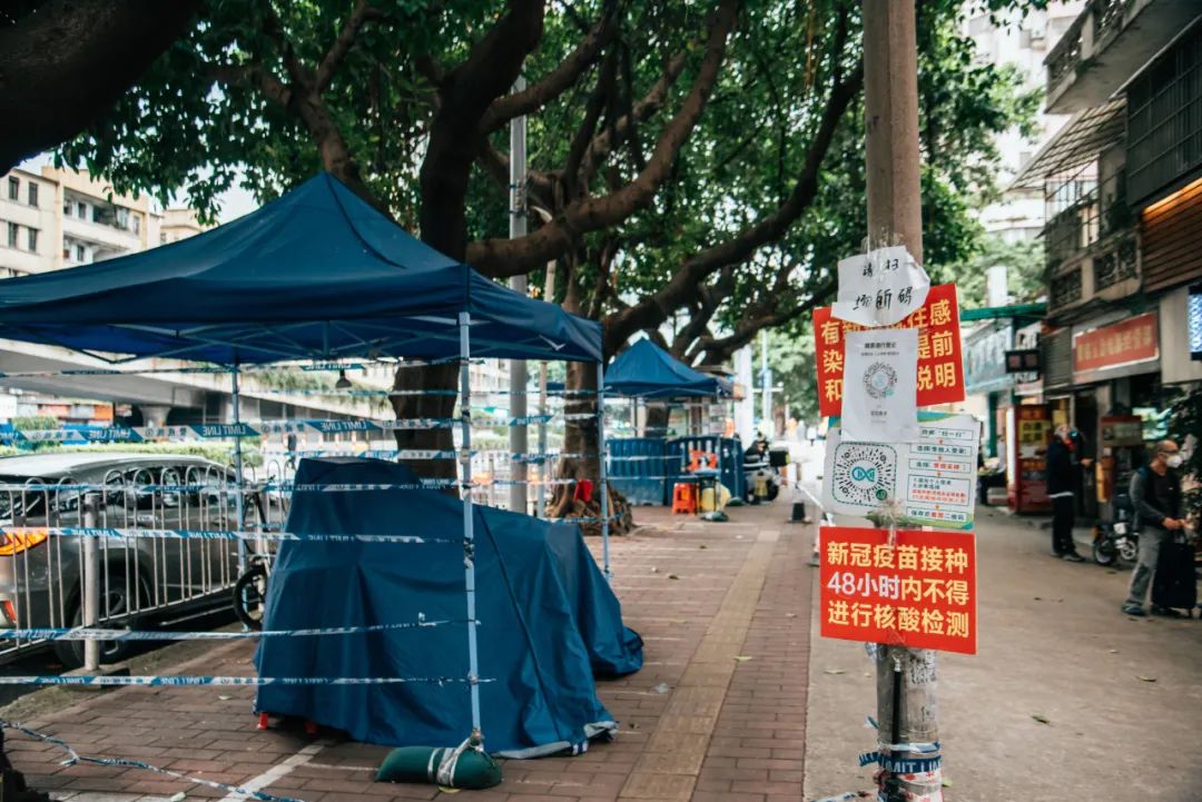 广州“解封”后：市民四处找核酸点，司机怕遇阳不接海珠区乘客