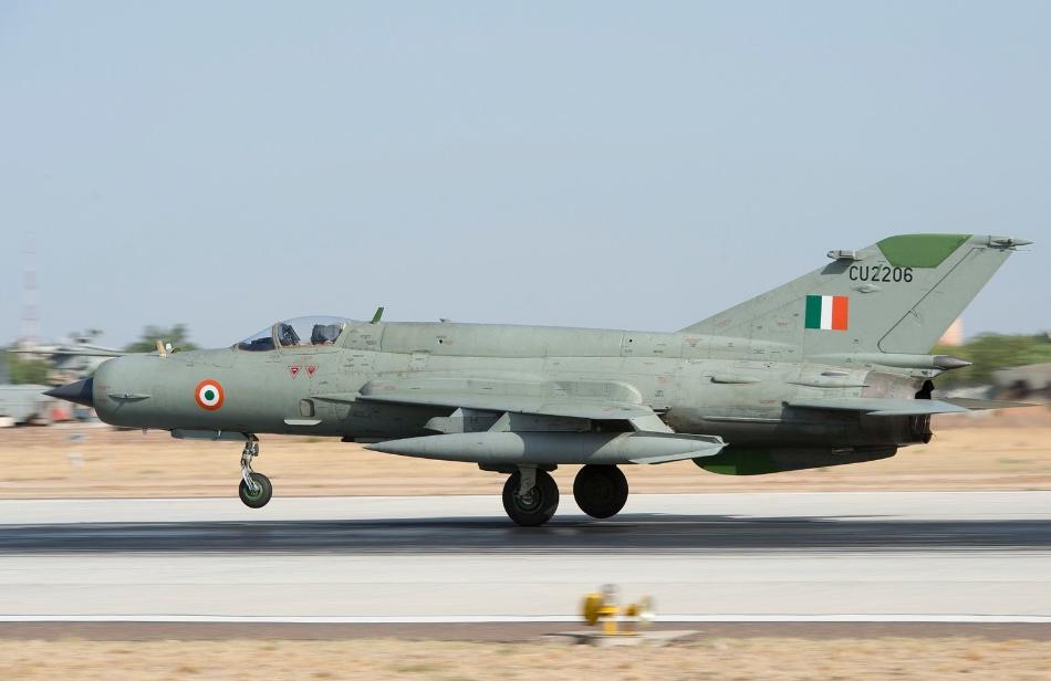 f16战斗机坠毁最新消息,外媒热议美军f-16坠毁