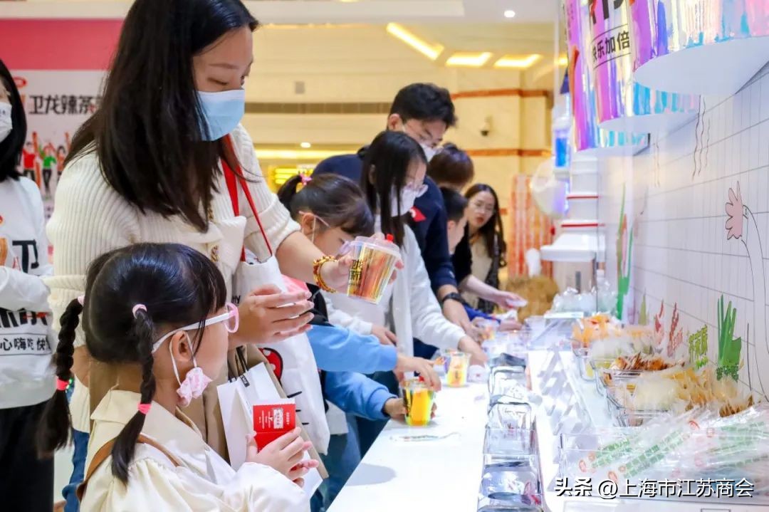 以情感温度赋能商业上海环球港实力出圈