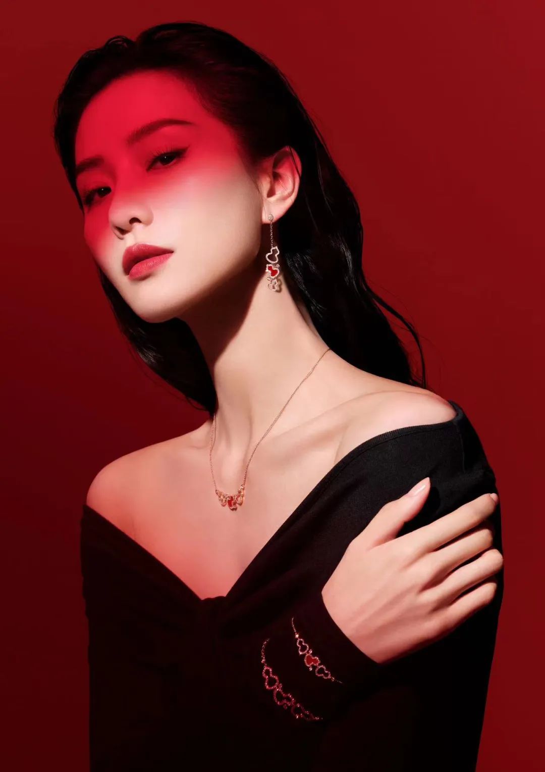 出门怎样带东西方便不拿行李箱,过年出门带什么样的首饰