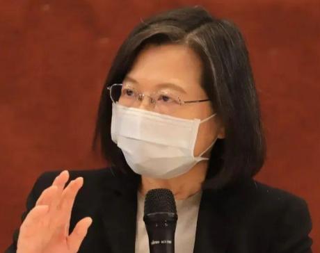 有求必应！不顾民众而对美谄媚！欧崇敬：蔡被美抓住博士造假把柄