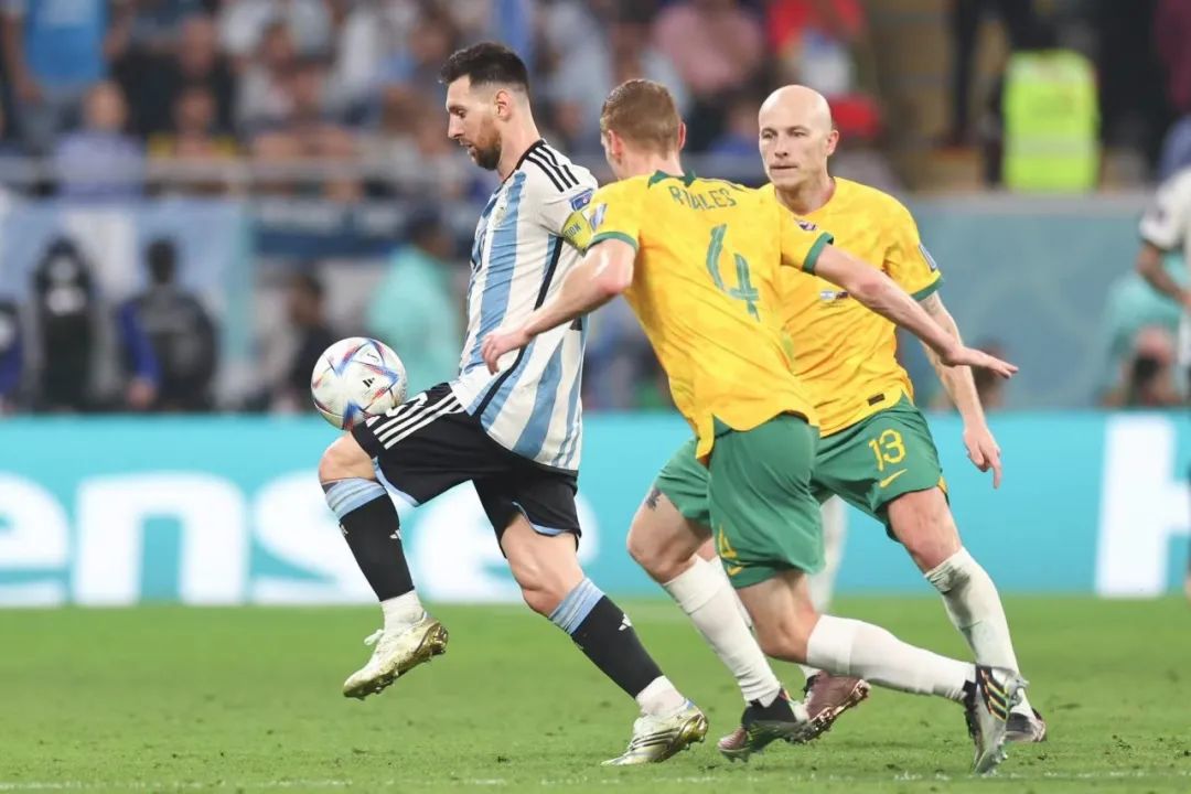 去卡塔尔看世界杯的中国球迷