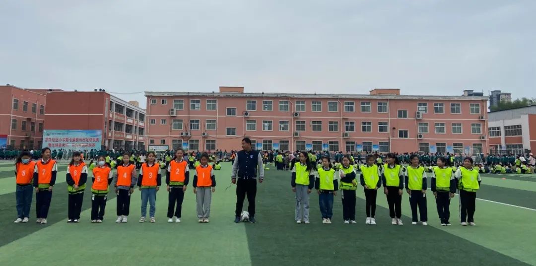 青少年校园足球联赛总决赛小学,校园足球联赛收获拼搏精神