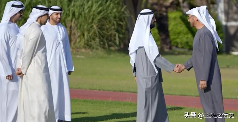 为什么富豪们如此青睐新加坡,新加坡为什么如此有钱